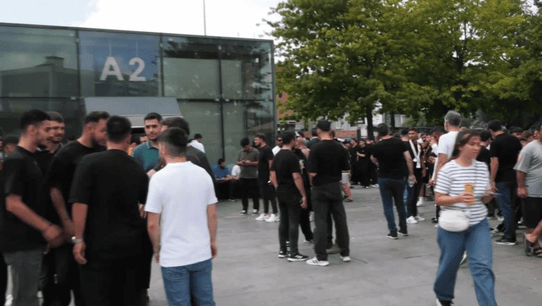 Tribün lideri