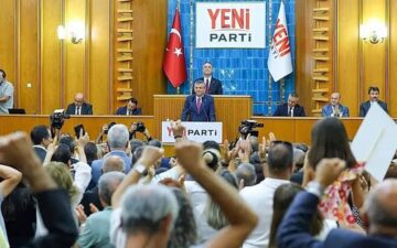 Yeni Parti isim krizi